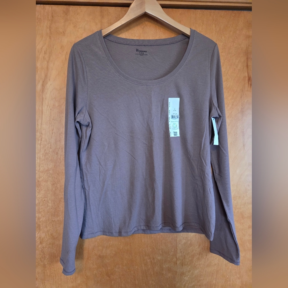 NWT Junior's Long Sleeve Top in Twighlight Mauve